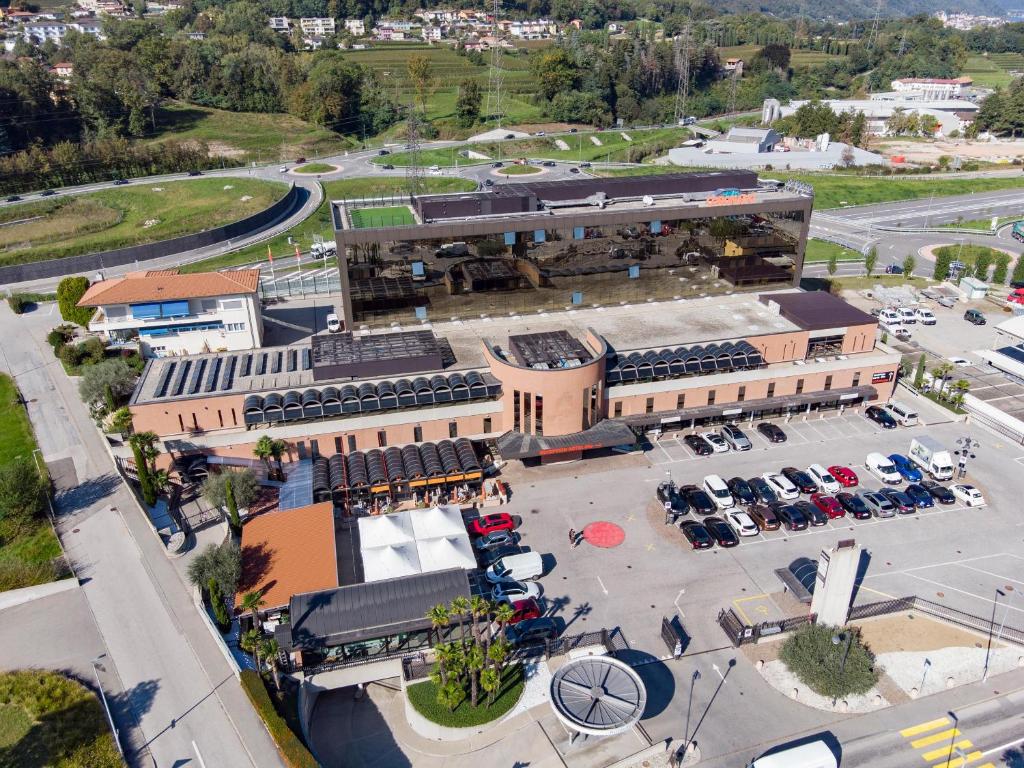 Hotel Coronado, Mendrisio — punto di ritiro LuxuryBus
