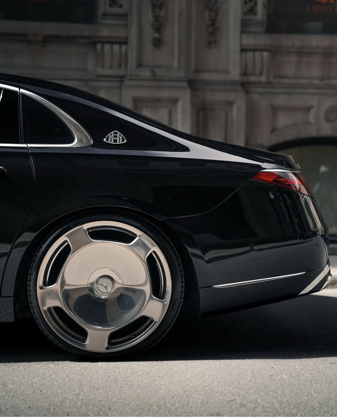 Mercedes-Maybach