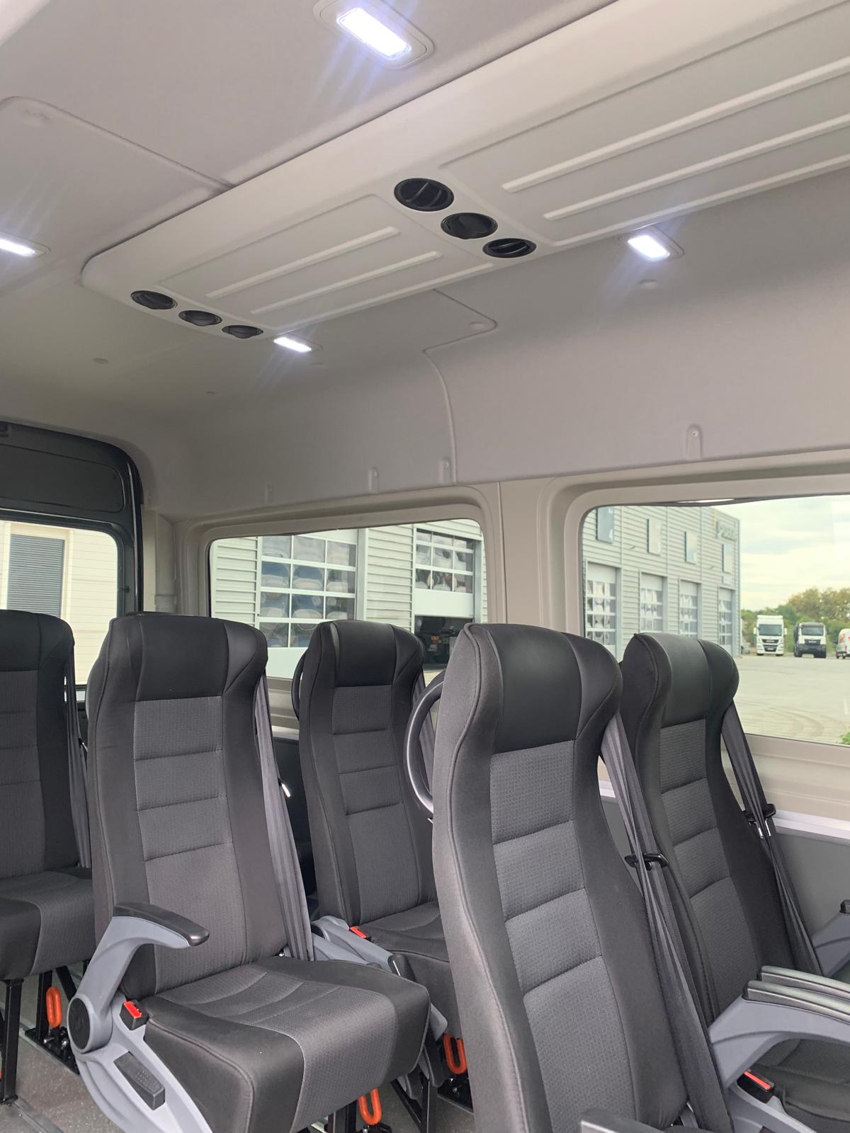 Interno shuttle